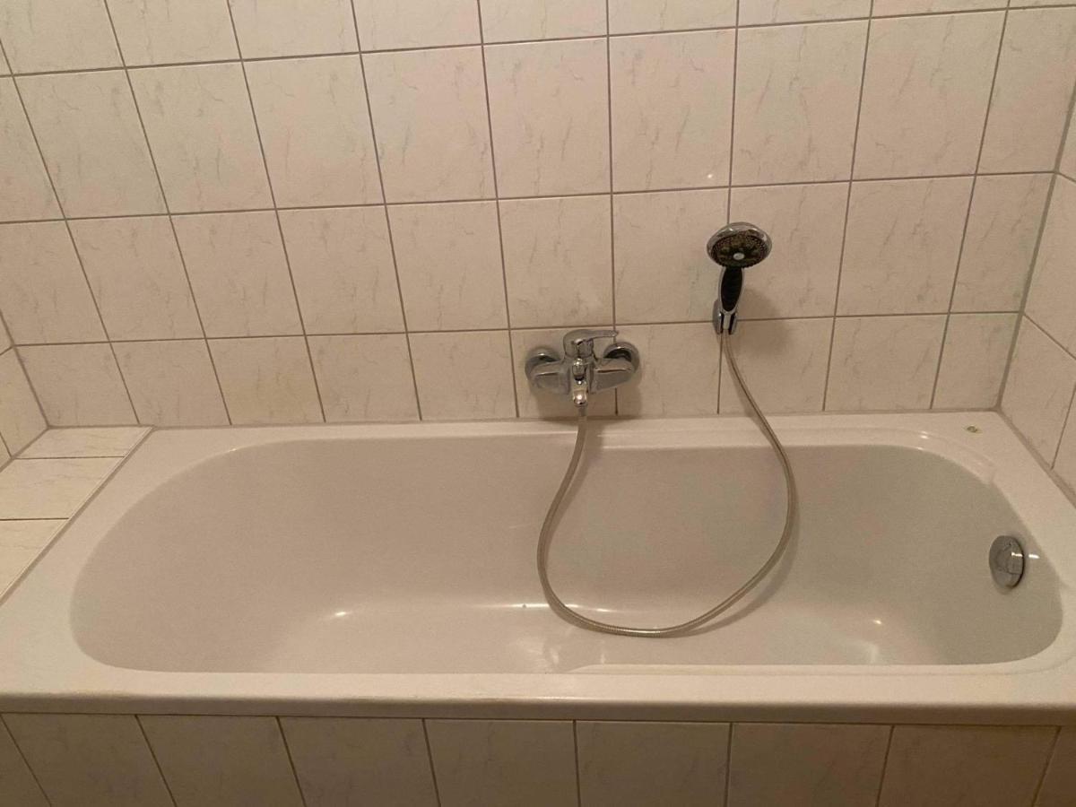 Top Lage 2 Zimmerwohnung Mit Balkon Und Bester Aussicht In Og 2 Links Rostock Kültér fotó