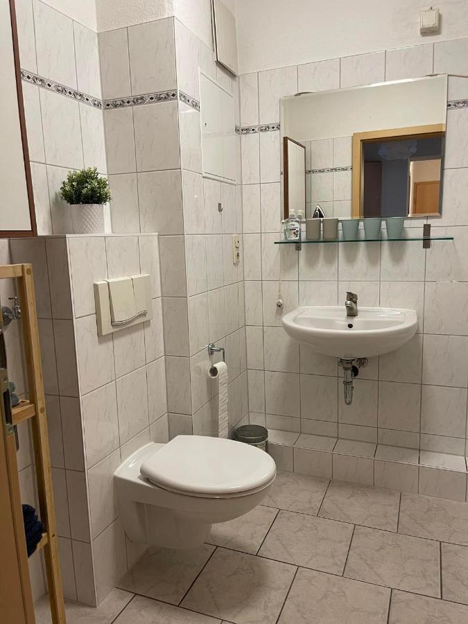 Top Lage 2 Zimmerwohnung Mit Balkon Und Bester Aussicht In Og 2 Links Rostock Kültér fotó
